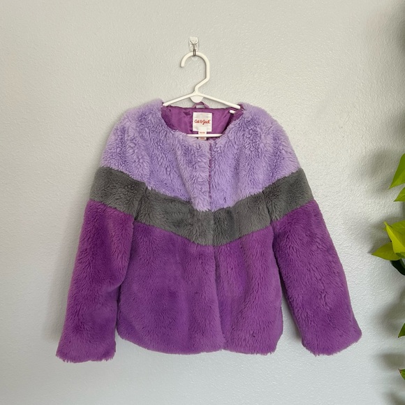 EUC Girls Cat & Jack faux fur jacket - Picture 1 of 6